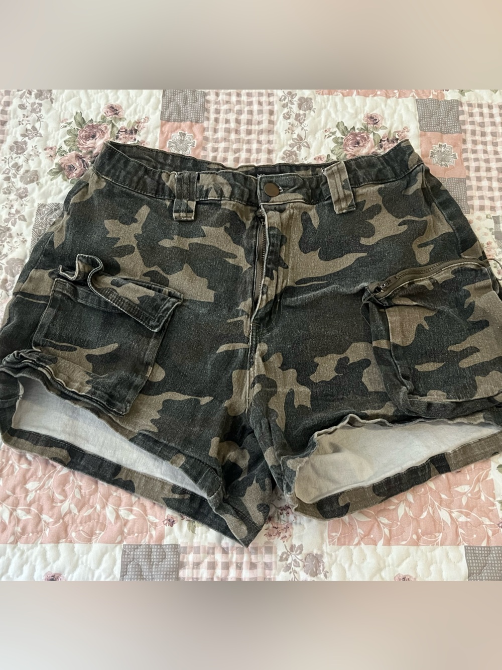 Camo Utility Women's Jean Shorts - Olive Camo